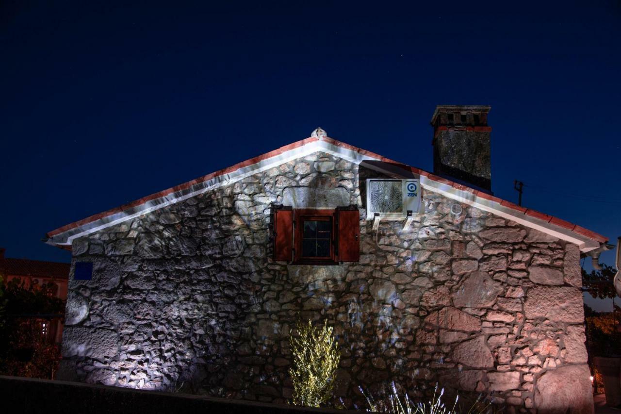 Traditional Stone House St.Anton Malinska Exteriér fotografie